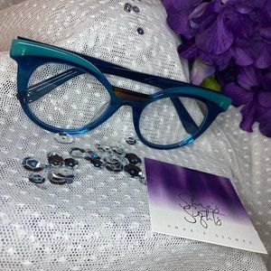 Blue Two Toned Cateye Glasses